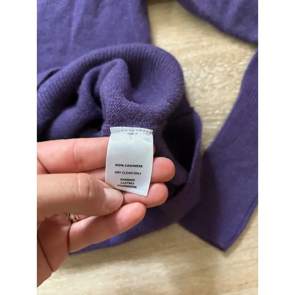 Halogen 100% Cashmere V-Neck Pullover Sweater